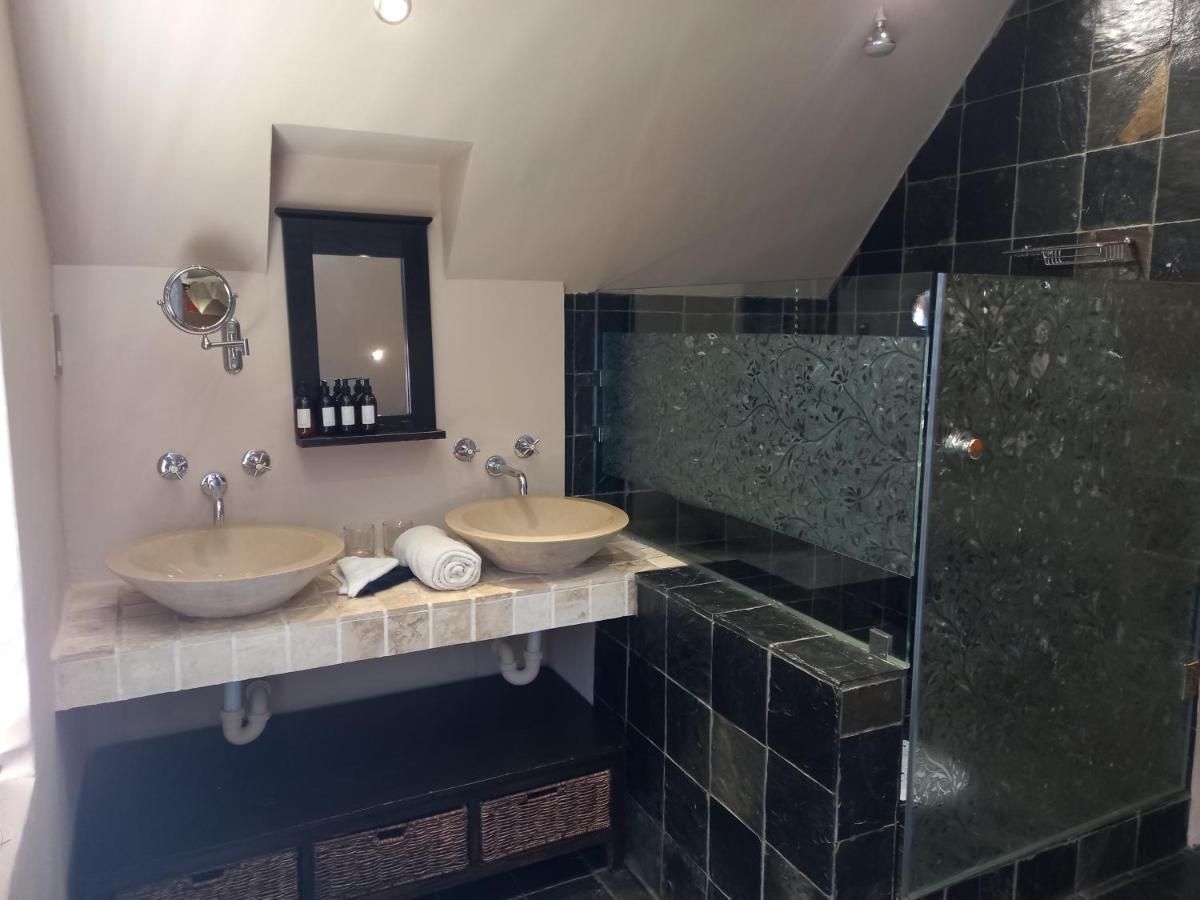 Mandalay Beach Guest House Bloubergstrand Eksteriør bilde
