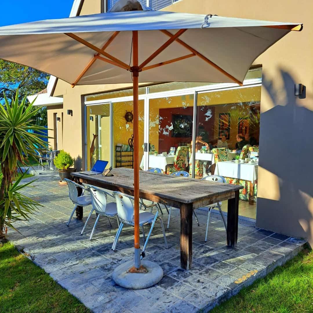 Mandalay Beach Guest House Bloubergstrand Eksteriør bilde